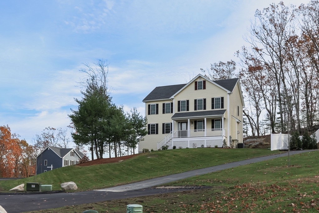 15 Oriole Dr, Groton, Massachusetts, 3 Bedrooms Bedrooms, 6 Rooms Rooms,2.5 BathroomsBathrooms,Residential,For Sale,Oriole Dr,73456836