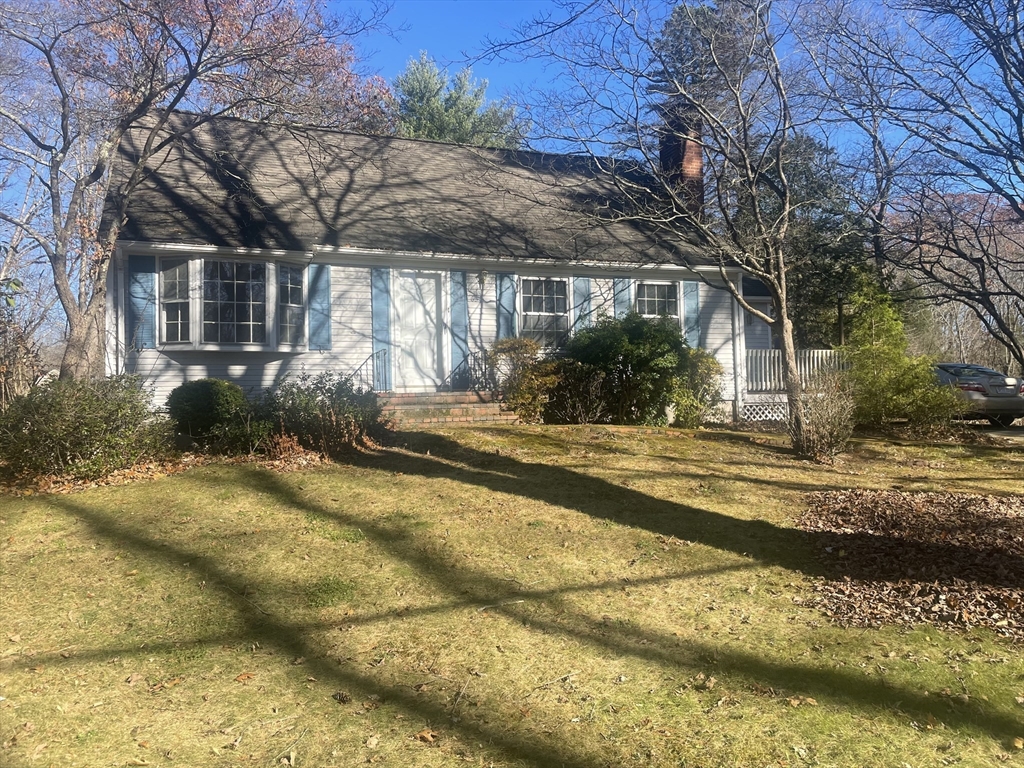 63 Prescott St, Attleboro, Massachusetts, 4 Bedrooms Bedrooms, 7 Rooms Rooms,2 BathroomsBathrooms,Residential,For Sale,Prescott St,73456941