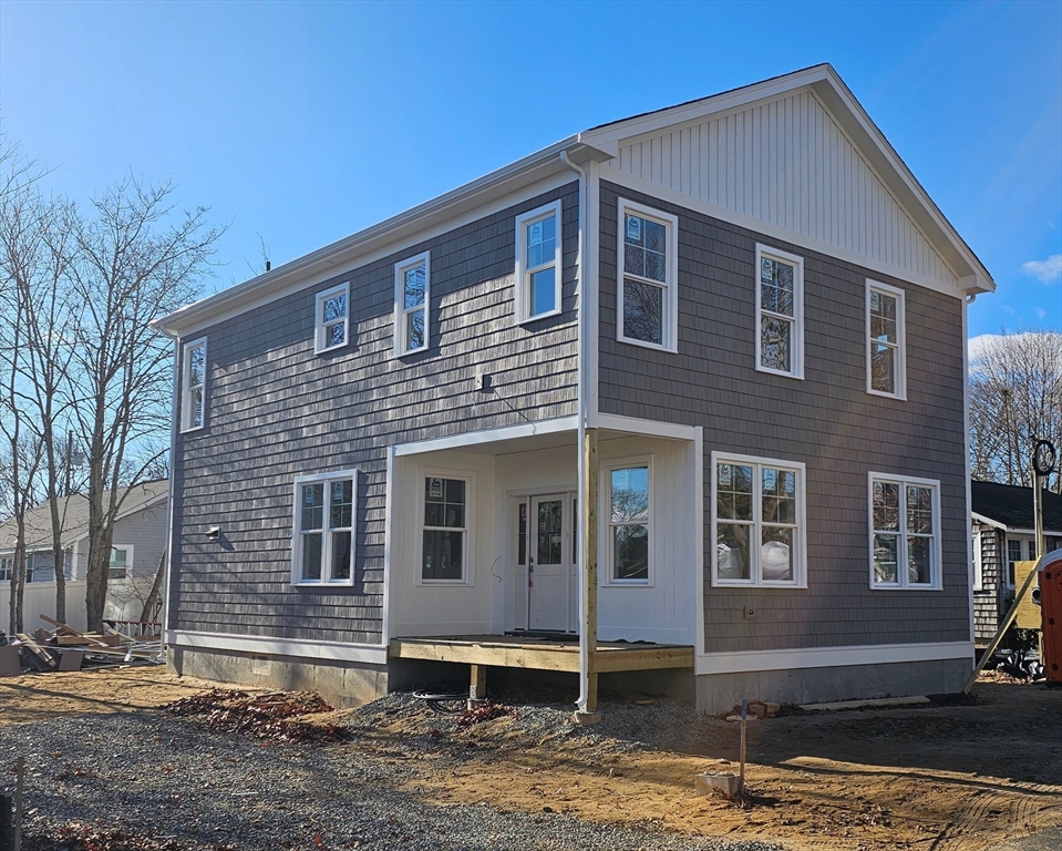 65 Cypress St, Falmouth, Massachusetts, 4 Bedrooms Bedrooms, 8 Rooms Rooms,3 BathroomsBathrooms,Residential,For Sale,Cypress St,73456379