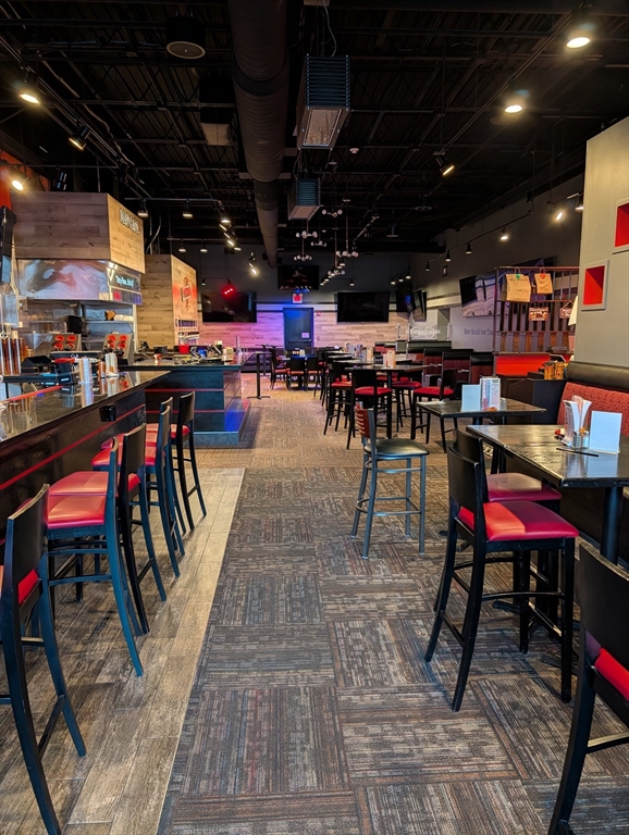 969 Main Street, Wakefield, Massachusetts, ,Commercial Lease,For Rent,Main Street,73456461