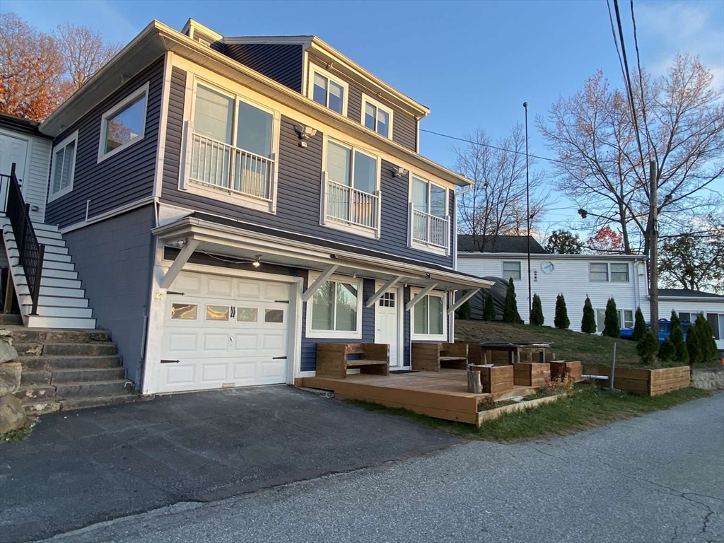 30 Russell Road, Chelmsford, Massachusetts, 3 Bedrooms Bedrooms, 10 Rooms Rooms,3 BathroomsBathrooms,Residential,For Sale,Russell Road,73456241