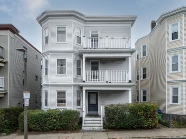 24 Buttonwood Street, Boston, Massachusetts, 9 Bedrooms Bedrooms, 15 Rooms Rooms,6 BathroomsBathrooms,Residential Income,For Sale,Buttonwood Street,73453890