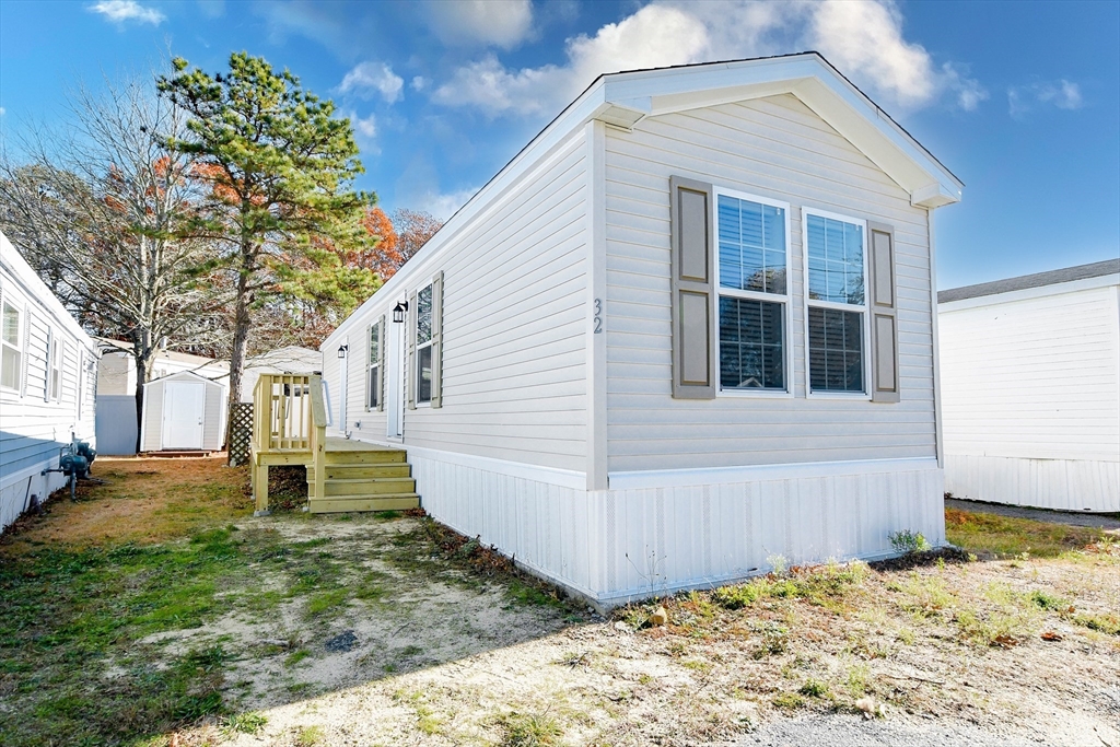 3040 Cranberry Hwy, Wareham, Massachusetts, 2 Bedrooms Bedrooms, 4 Rooms Rooms,1 BathroomBathrooms,Residential,For Sale,Cranberry Hwy,73456976