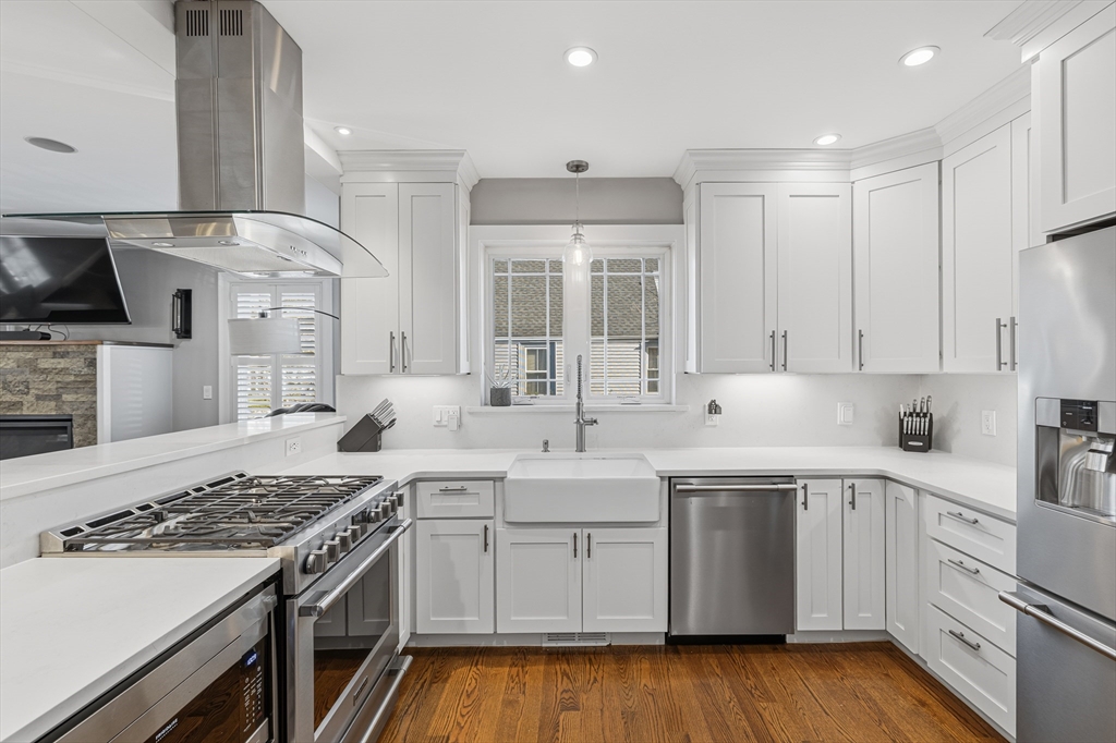 491 Washington St, Braintree, Massachusetts, 3 Bedrooms Bedrooms, 8 Rooms Rooms,3 BathroomsBathrooms,Residential,For Sale,Washington St,73456905