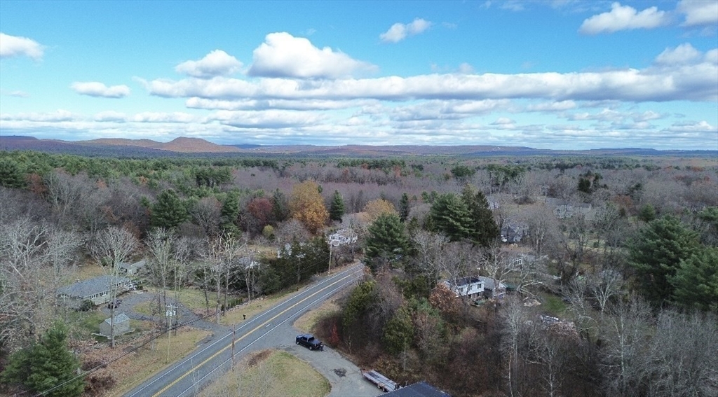 Lot 8 East State Street, Granby, Massachusetts, ,Land,For Sale,East State Street,73455892