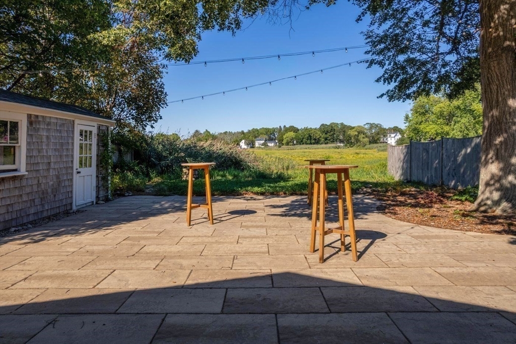 162 Main St, Essex, Massachusetts, 1 Bedroom Bedrooms, 4 Rooms Rooms,1 BathroomBathrooms,Residential,For Sale,Main St,73457077