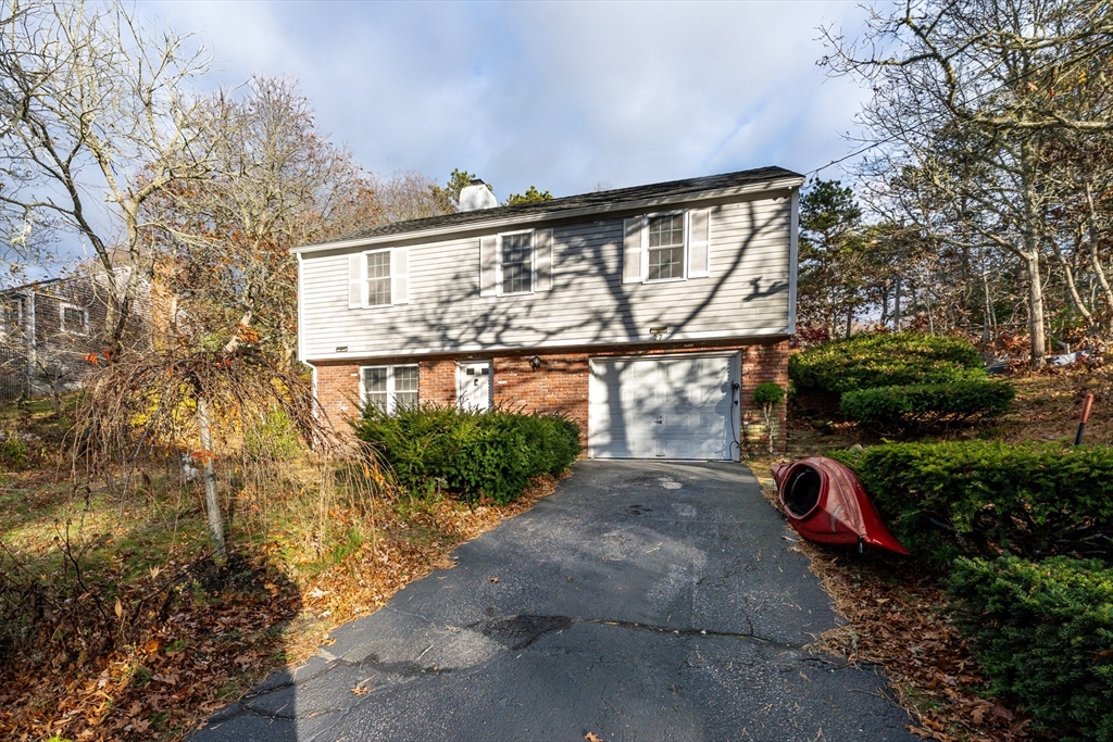 27 Quaker Ln, Harwich, Massachusetts, 2 Bedrooms Bedrooms, 7 Rooms Rooms,1 BathroomBathrooms,Residential,For Sale,Quaker Ln,73456584