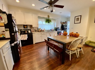 79 Wareham Street, Medford, Massachusetts, 2 Bedrooms Bedrooms, 5 Rooms Rooms,1 BathroomBathrooms,Residential Lease,For Rent,Wareham Street,73457114 79 Wareham Street, Medford, Massachusetts, 2 Bedrooms Bedrooms, 5 Rooms Rooms,1 BathroomBathrooms,Residential Lease,For Rent,Wareham Street,73457114