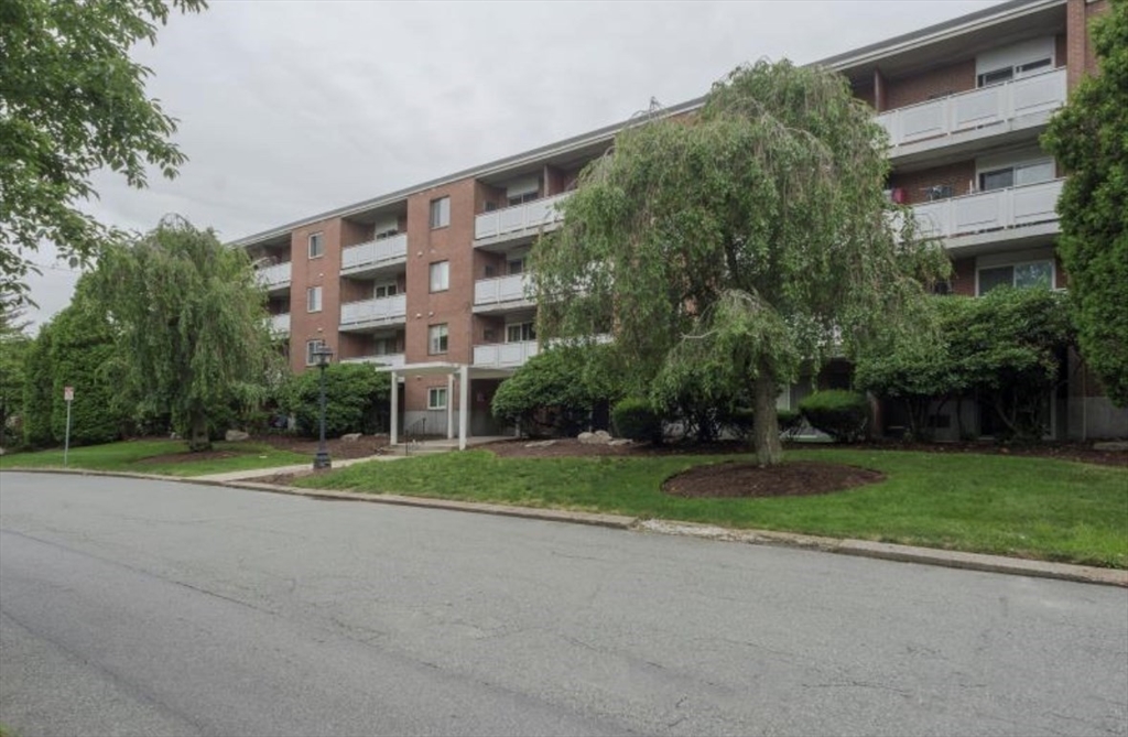 179 Presidents Ln, Quincy, Massachusetts, 1 Bedroom Bedrooms, 3 Rooms Rooms,1 BathroomBathrooms,Residential Lease,For Rent,Presidents Ln,73387746