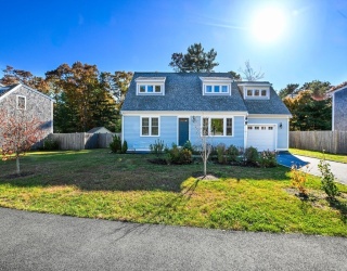 12 Beach Plum Path, Falmouth, Massachusetts, 3 Bedrooms Bedrooms, 8 Rooms Rooms,2.5 BathroomsBathrooms,Residential,For Sale,Beach Plum Path,73455208