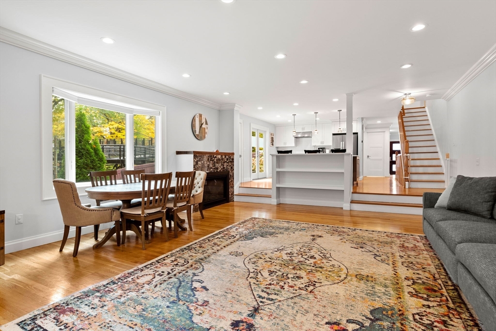 3 Carlton Street, Brookline, Massachusetts, 5 Bedrooms Bedrooms, 12 Rooms Rooms,3.5 BathroomsBathrooms,Residential Lease,For Rent,Carlton Street,73457451