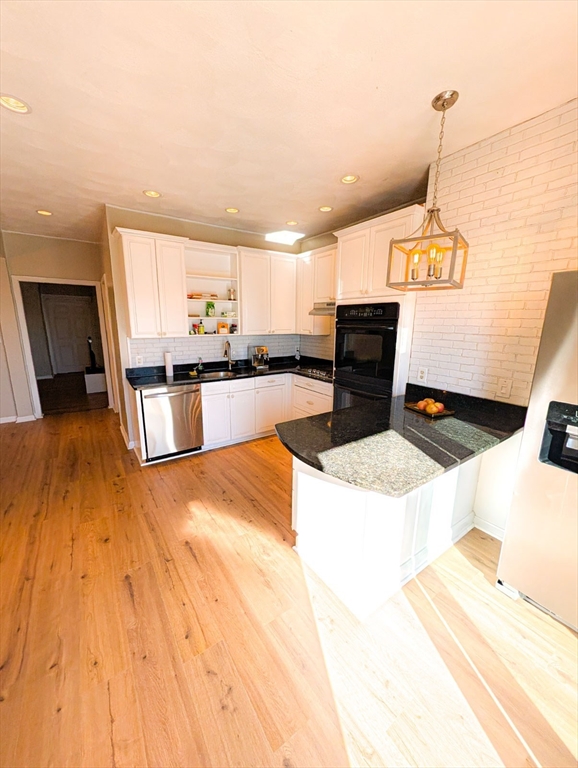 103-105 Homer Street, Boston, Massachusetts, 3 Bedrooms Bedrooms, 6 Rooms Rooms,1 BathroomBathrooms,Residential Lease,For Rent,Homer Street,73457515