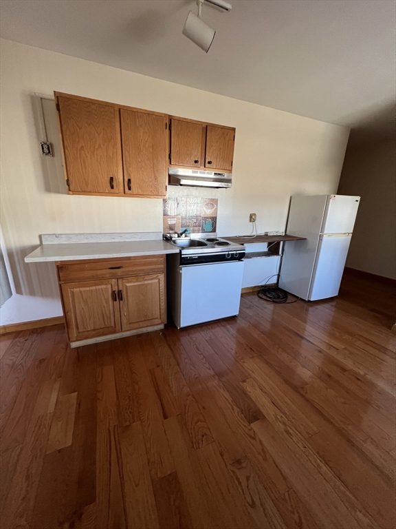 358 Mammoth Road, Lowell, Massachusetts, 1 Room Rooms,1 BathroomBathrooms,Residential Lease,For Rent,Mammoth Road,73457330