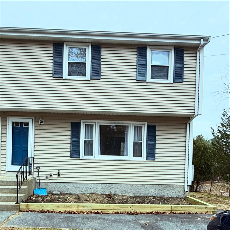 391 Caswell Street, Taunton, Massachusetts, 3 Bedrooms Bedrooms, 5 Rooms Rooms,1.5 BathroomsBathrooms,Residential Lease,For Rent,Caswell Street,73457664
