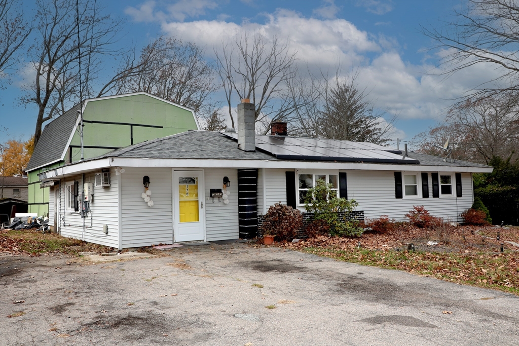 170 Elsie Road, Brockton, Massachusetts, 3 Bedrooms Bedrooms, 6 Rooms Rooms,1 BathroomBathrooms,Residential,For Sale,Elsie Road,73457701