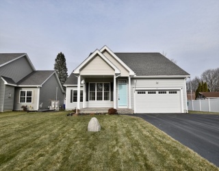 73 Plummer Ave, Northbridge, Massachusetts, 3 Bedrooms Bedrooms, 8 Rooms Rooms,2 BathroomsBathrooms,Residential,For Sale,Plummer Ave,73453279