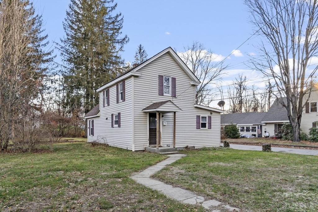 55 South St, Athol, Massachusetts, 3 Bedrooms Bedrooms, 6 Rooms Rooms,1 BathroomBathrooms,Residential,For Sale,South St,73457662