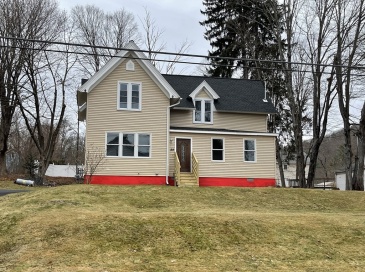 59 High Street, Warren, Massachusetts, 5 Bedrooms Bedrooms, 9 Rooms Rooms,2 BathroomsBathrooms,Residential,For Sale,High Street,73458025