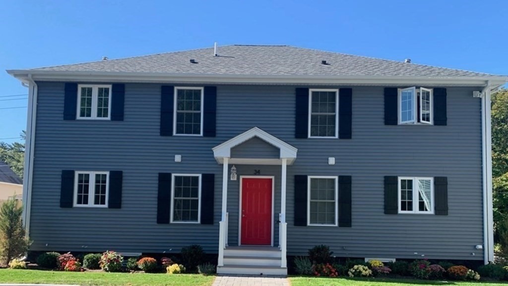 32 Sudbury St, Maynard, Massachusetts, 2 Bedrooms Bedrooms, 42 Rooms Rooms,1 BathroomBathrooms,Residential Lease,For Rent,Sudbury St,73401322