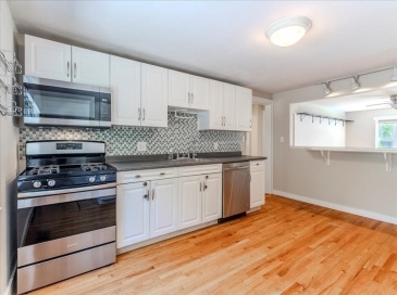 37 Aldrich Rd, Watertown, Massachusetts, 2 Bedrooms Bedrooms, 4 Rooms Rooms,1 BathroomBathrooms,Residential Lease,For Rent,Aldrich Rd,73400332 37 Aldrich Rd, Watertown, Massachusetts, 2 Bedrooms Bedrooms, 4 Rooms Rooms,1 BathroomBathrooms,Residential Lease,For Rent,Aldrich Rd,73400332