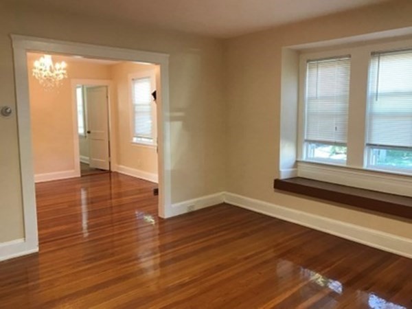 139 Pine Street, Quincy, Massachusetts, 3 Bedrooms Bedrooms, 6 Rooms Rooms,1 BathroomBathrooms,Residential Lease,For Rent,Pine Street,73458593