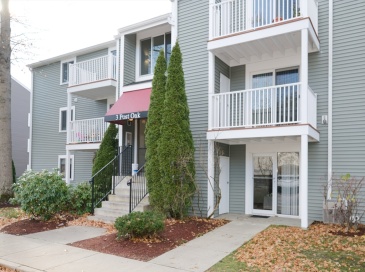 3 Post Oak Lane, Natick, Massachusetts, 2 Bedrooms Bedrooms, 4 Rooms Rooms,1 BathroomBathrooms,Residential Lease,For Rent,Post Oak Lane,73458633