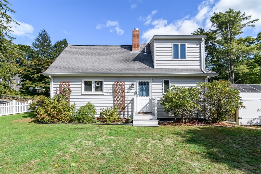 44 Cotuit Rd, Bourne, Massachusetts, 3 Bedrooms Bedrooms, 5 Rooms Rooms,1 BathroomBathrooms,Residential,For Sale,Cotuit Rd,73452051