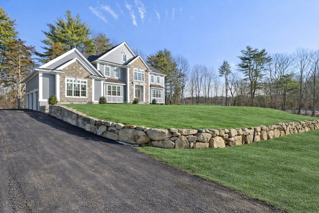 1 Osprey Ct, Rowley, Massachusetts, 4 Bedrooms Bedrooms, 10 Rooms Rooms,2.5 BathroomsBathrooms,Residential,For Sale,Osprey Ct,73454924