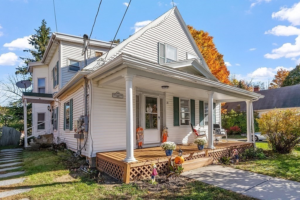 21 Elliott St, Westminster, Massachusetts, 2 Bedrooms Bedrooms, 5 Rooms Rooms,1 BathroomBathrooms,Residential Lease,For Rent,Elliott St,73458619