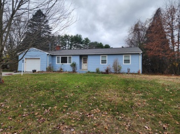 91 Whitcomb Drive, Lancaster, Massachusetts, 3 Bedrooms Bedrooms, 6 Rooms Rooms,2 BathroomsBathrooms,Residential Lease,For Rent,Whitcomb Drive,73455362