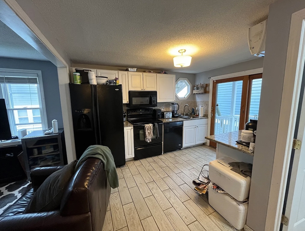 145-149 West 6th Street, Boston, Massachusetts, 3 Bedrooms Bedrooms, 7 Rooms Rooms,2.5 BathroomsBathrooms,Residential Lease,For Rent,West 6th Street,73393863