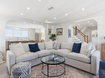 144 Quincy Ave, Winthrop, Massachusetts, 5 Bedrooms Bedrooms, 10 Rooms Rooms,4 BathroomsBathrooms,Residential Income,For Sale,Quincy Ave,73458947