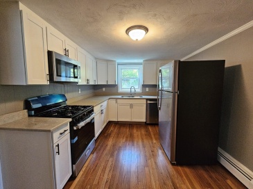 78 Spencer, Lynn, Massachusetts, 2 Bedrooms Bedrooms, 4 Rooms Rooms,1 BathroomBathrooms,Residential Lease,For Rent,Spencer,73410435