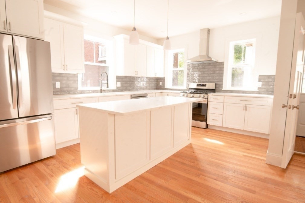 8 Brookside Ave, Boston, Massachusetts, 2 Bedrooms Bedrooms, 5 Rooms Rooms,2 BathroomsBathrooms,Residential Lease,For Rent,Brookside Ave,73400786