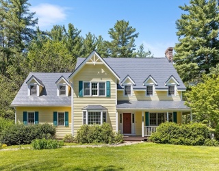 160 Woodland Mead, Hamilton, Massachusetts, 4 Bedrooms Bedrooms, 8 Rooms Rooms,2.5 BathroomsBathrooms,Residential Lease,For Rent,Woodland Mead,73394450