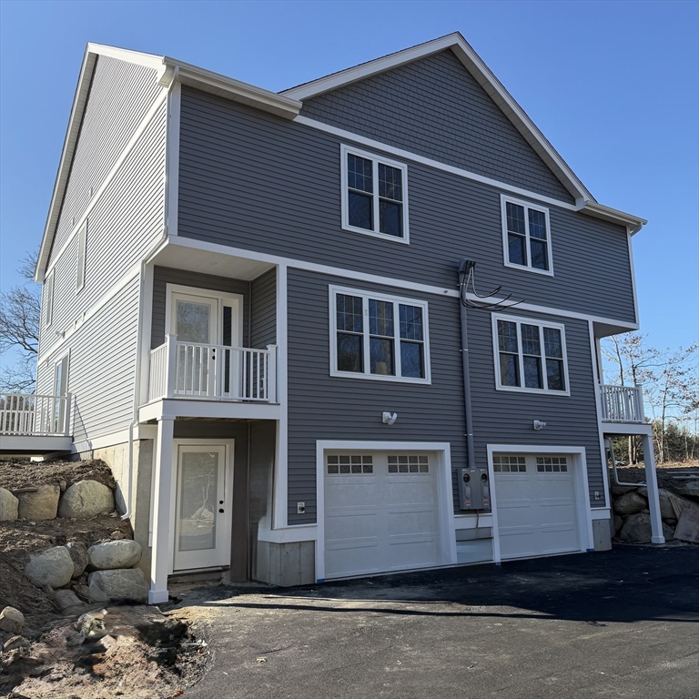 580 Broad St, Bridgewater, Massachusetts, 2 Bedrooms Bedrooms, 8 Rooms Rooms,2.5 BathroomsBathrooms,Residential,For Sale,Broad St,73458684