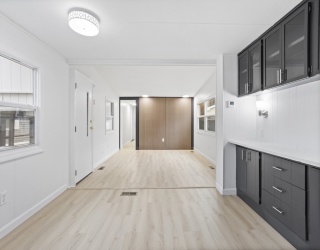 557 Southwest Cutoff, Auburn, Massachusetts, 2 Bedrooms Bedrooms, 5 Rooms Rooms,1 BathroomBathrooms,Residential,For Sale,Southwest Cutoff,73458778