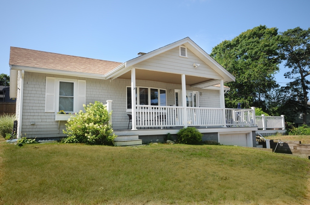 7 Glendale Road, Wareham, Massachusetts, 2 Bedrooms Bedrooms, 5 Rooms Rooms,1 BathroomBathrooms,Residential Lease,For Rent,Glendale Road,73400897