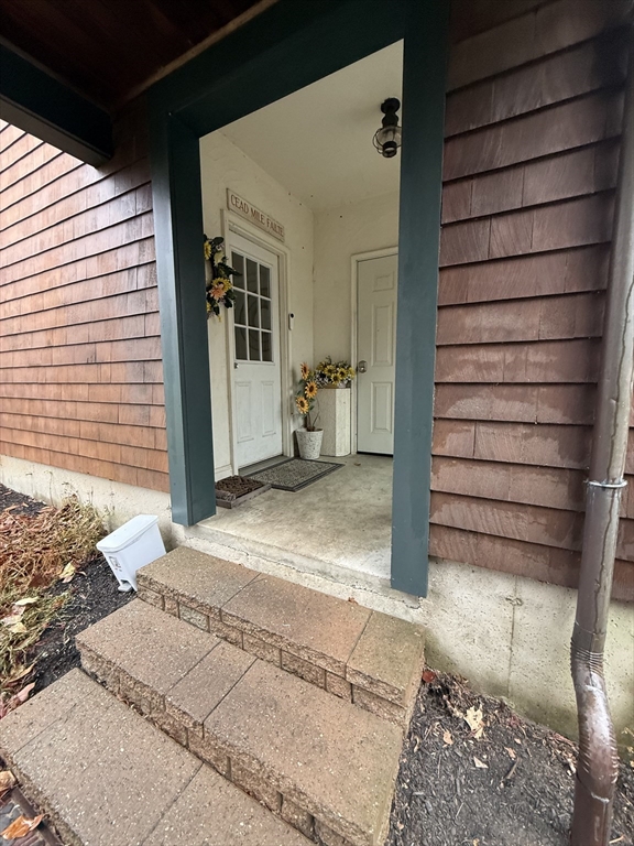79 Freeman Rd, Charlton, Massachusetts, 1 Bedroom Bedrooms, 3 Rooms Rooms,1 BathroomBathrooms,Residential Lease,For Rent,Freeman Rd,73458156