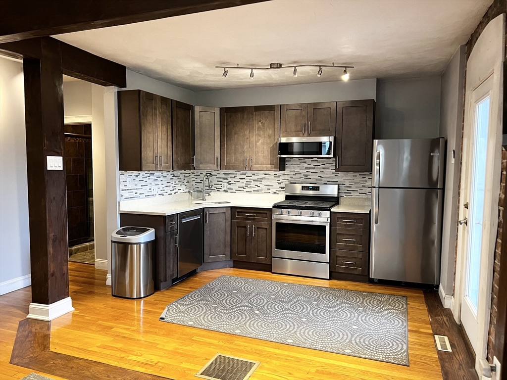 8 Edwin Street, Boston, Massachusetts, 3 Bedrooms Bedrooms, 4 Rooms Rooms,1 BathroomBathrooms,Residential Lease,For Rent,Edwin Street,73382653