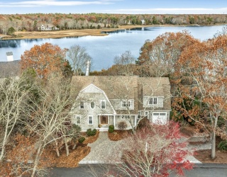140 Summersea Rd, Mashpee, Massachusetts, 3 Bedrooms Bedrooms, 7 Rooms Rooms,4.5 BathroomsBathrooms,Residential,For Sale,Summersea Rd,73458975