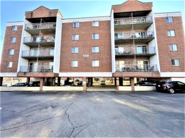 580 Salem Street, Wakefield, Massachusetts, 2 Bedrooms Bedrooms, 4 Rooms Rooms,1 BathroomBathrooms,Residential Lease,For Rent,Salem Street,73405091