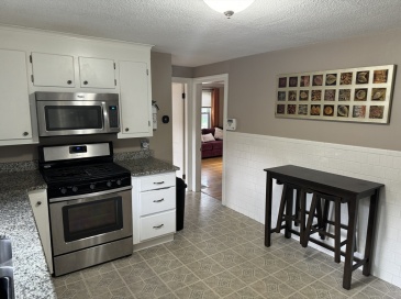 49A Plainfield Ave, Shrewsbury, Massachusetts, 3 Bedrooms Bedrooms, 5 Rooms Rooms,1 BathroomBathrooms,Residential Lease,For Rent,Plainfield Ave,73459083