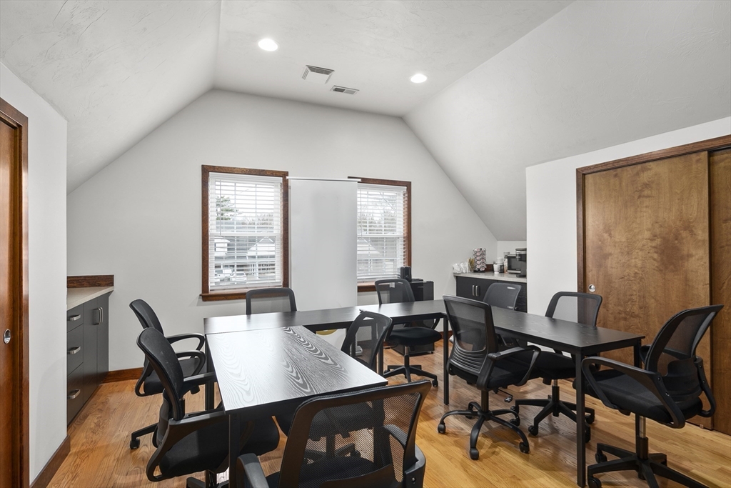 109 Dean St, Taunton, Massachusetts, ,Commercial Sale,For Sale,Dean St,73459166