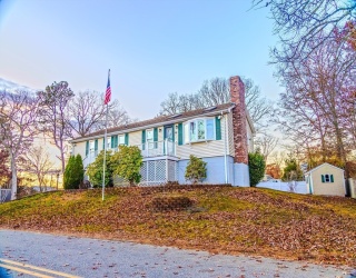 7 Roosevelt St, Wareham, Massachusetts, 3 Bedrooms Bedrooms, 6 Rooms Rooms,2 BathroomsBathrooms,Residential Lease,For Rent,Roosevelt St,73459147