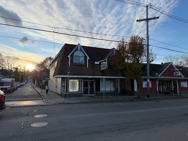300 Court St, Plymouth, Massachusetts, ,Commercial Sale,For Sale,Court St,73458169