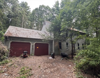 23 Nelson Shore Rd, Lakeville, Massachusetts, 3 Bedrooms Bedrooms, 7 Rooms Rooms,2.5 BathroomsBathrooms,Residential,For Sale,Nelson Shore Rd,73415576