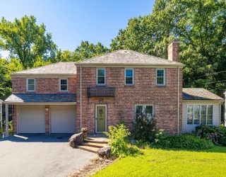 133 Pleasantview Ave., Longmeadow, Massachusetts, 4 Bedrooms Bedrooms, 9 Rooms Rooms,3.5 BathroomsBathrooms,Residential Lease,For Rent,Pleasantview Ave.,73415440