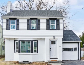 100 Abbott St, Springfield, Massachusetts, 3 Bedrooms Bedrooms, 6 Rooms Rooms,1.5 BathroomsBathrooms,Residential,For Sale,Abbott St,73458669