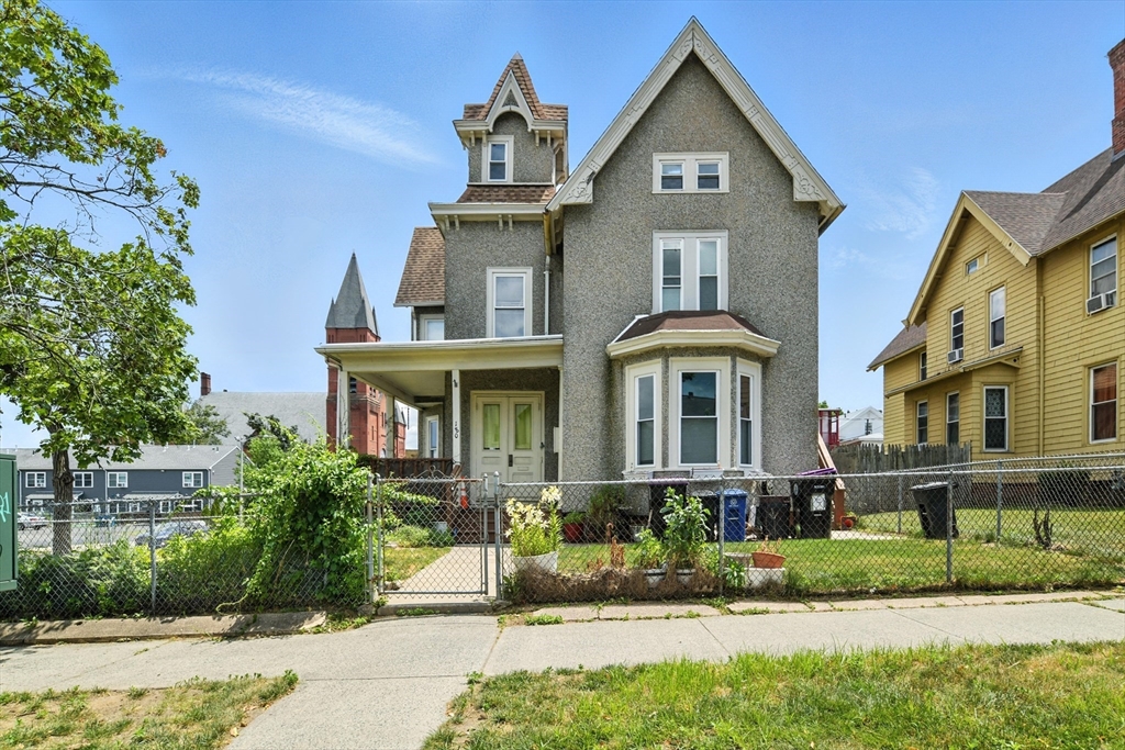 180 Pine Street, Holyoke, Massachusetts, 5 Bedrooms Bedrooms, 15 Rooms Rooms,3 BathroomsBathrooms,Residential Income,For Sale,Pine Street,73400355